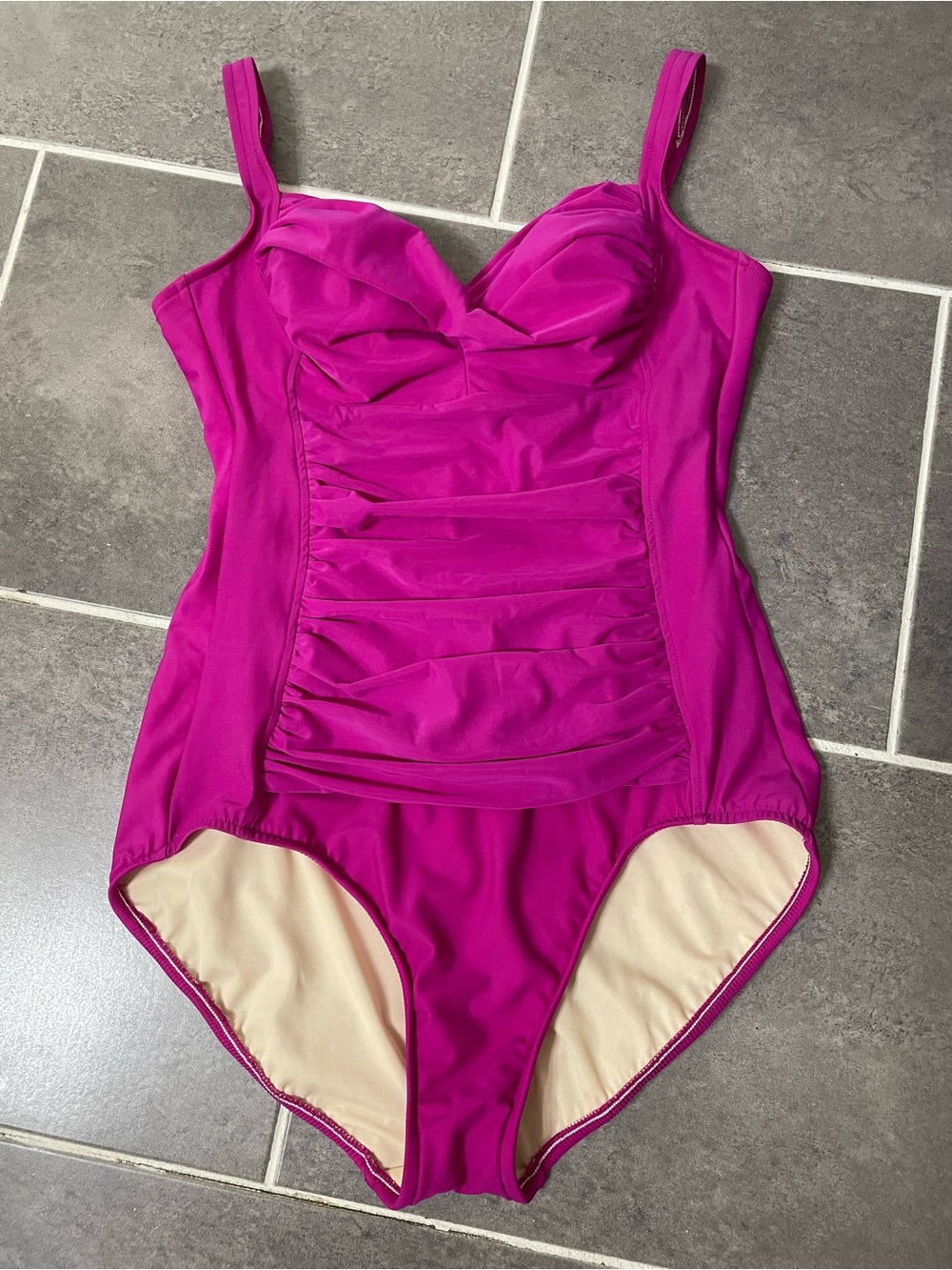 Miraclesuit Averi Twist Bra One Piece Swimsuit size 14